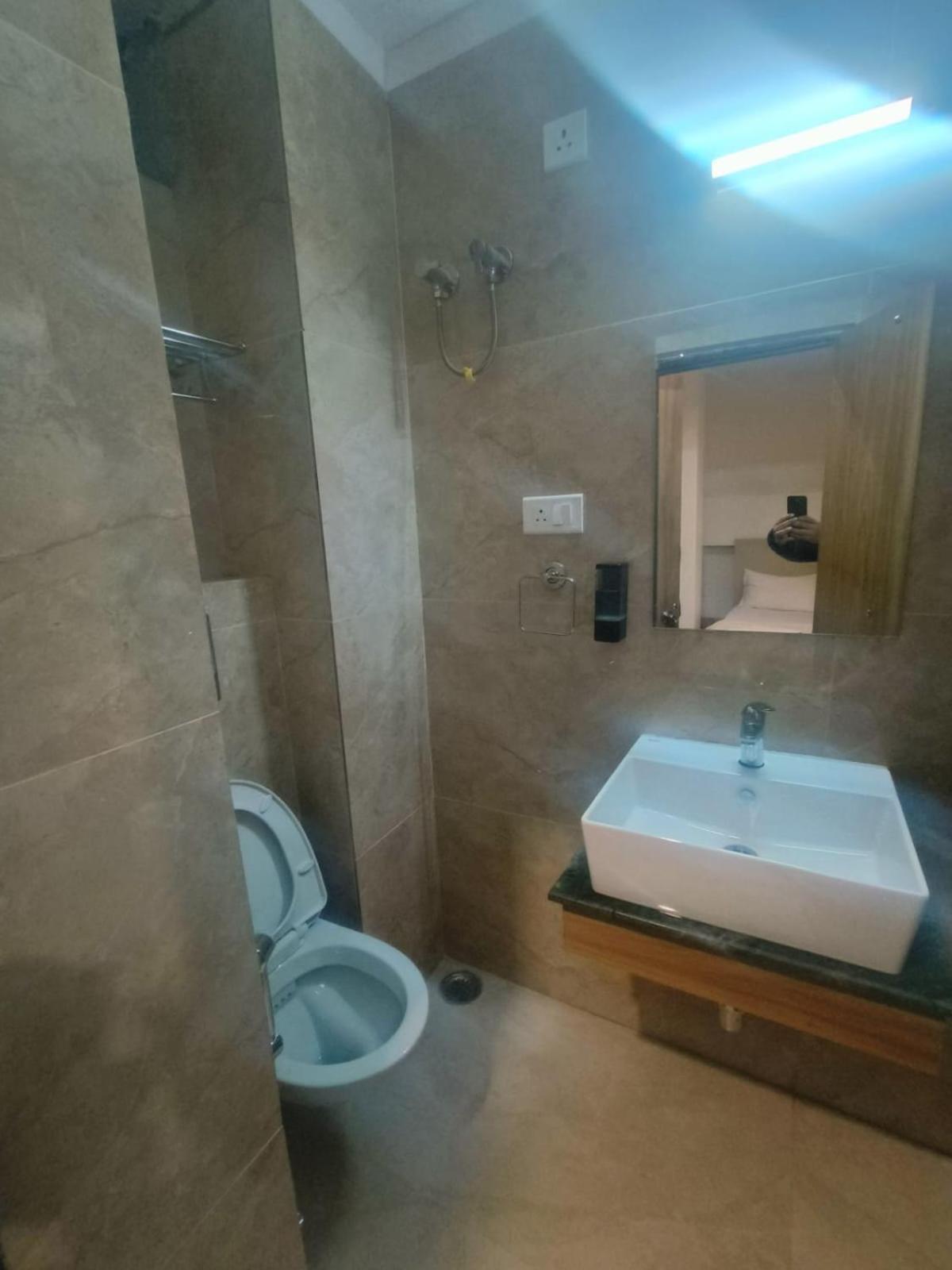 Hotel Abode Shillong Buitenkant foto